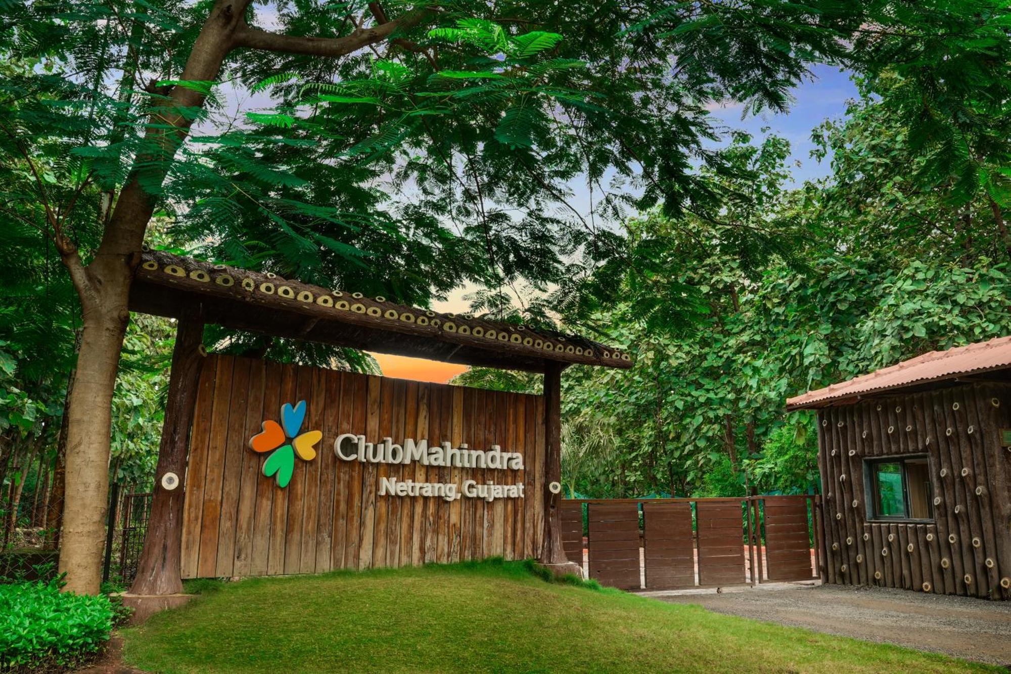 Club Mahindra Netrang Hotel Exterior photo